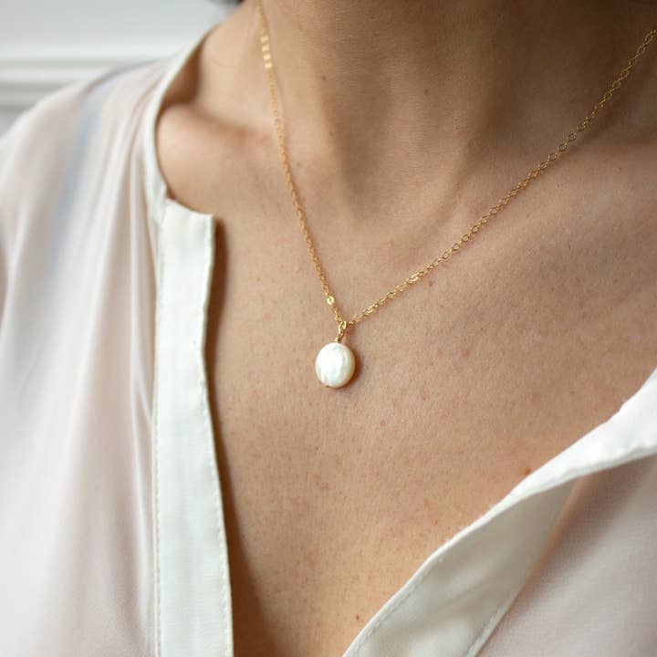 Mother of Pearl Disc Necklace