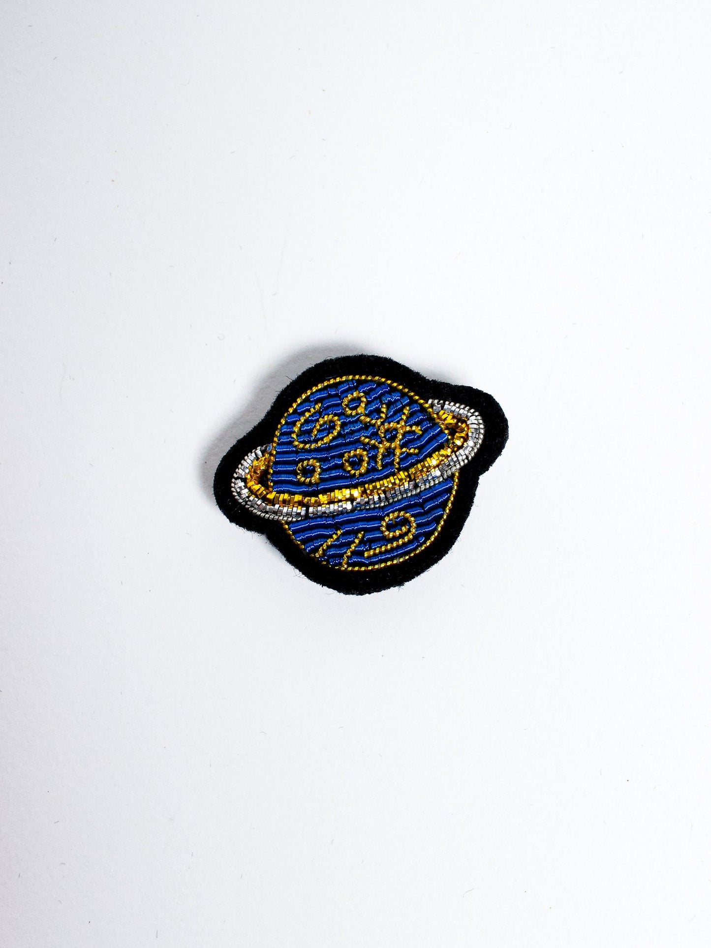 Nature Hand Embroidered Brooch - Macon&Lesquoy - Berte