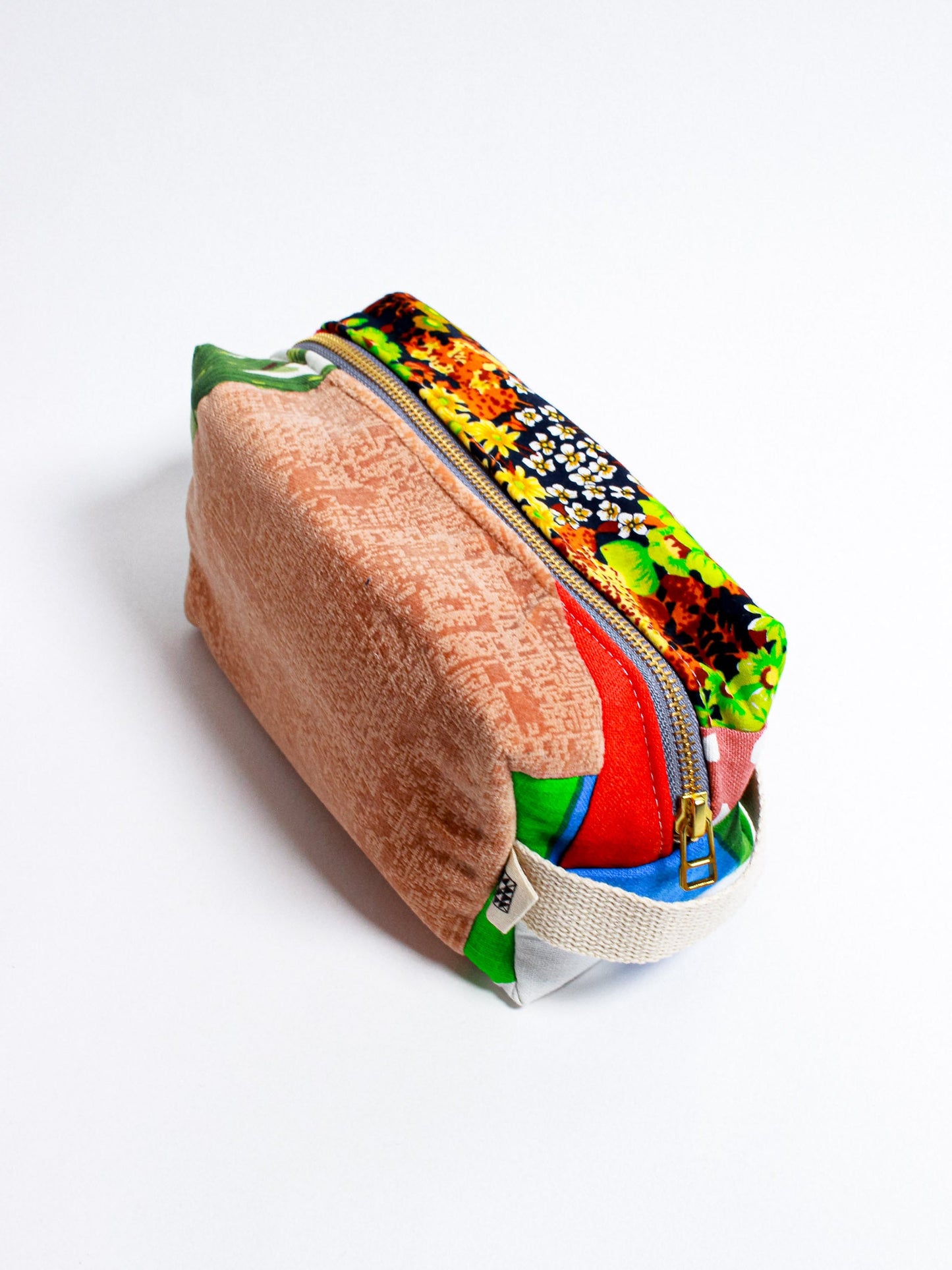 Patchwork Toiletry Pouch - Les Textiles Vagabonds - Berte