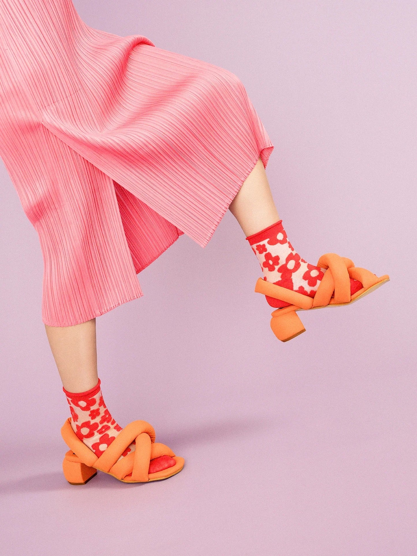 Pop Sheer Short Crew Socks