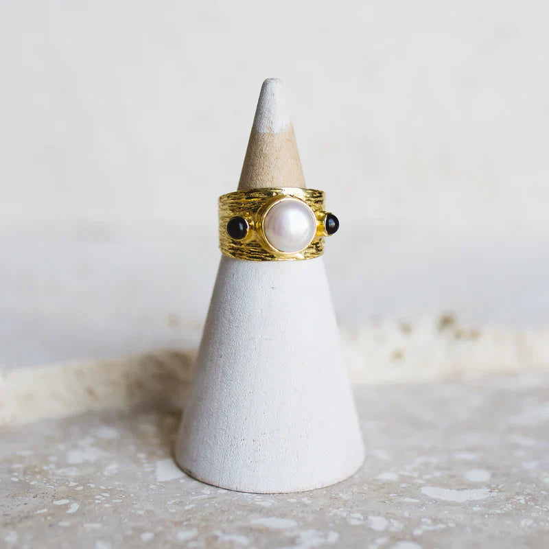 Ring-Etruscan Dome Ring-Pearl/Black Onyx