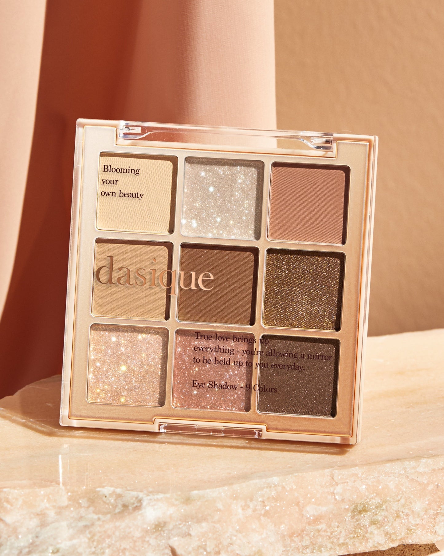 Dasique Eyeshadow Palette (01 Sugar Brownie)