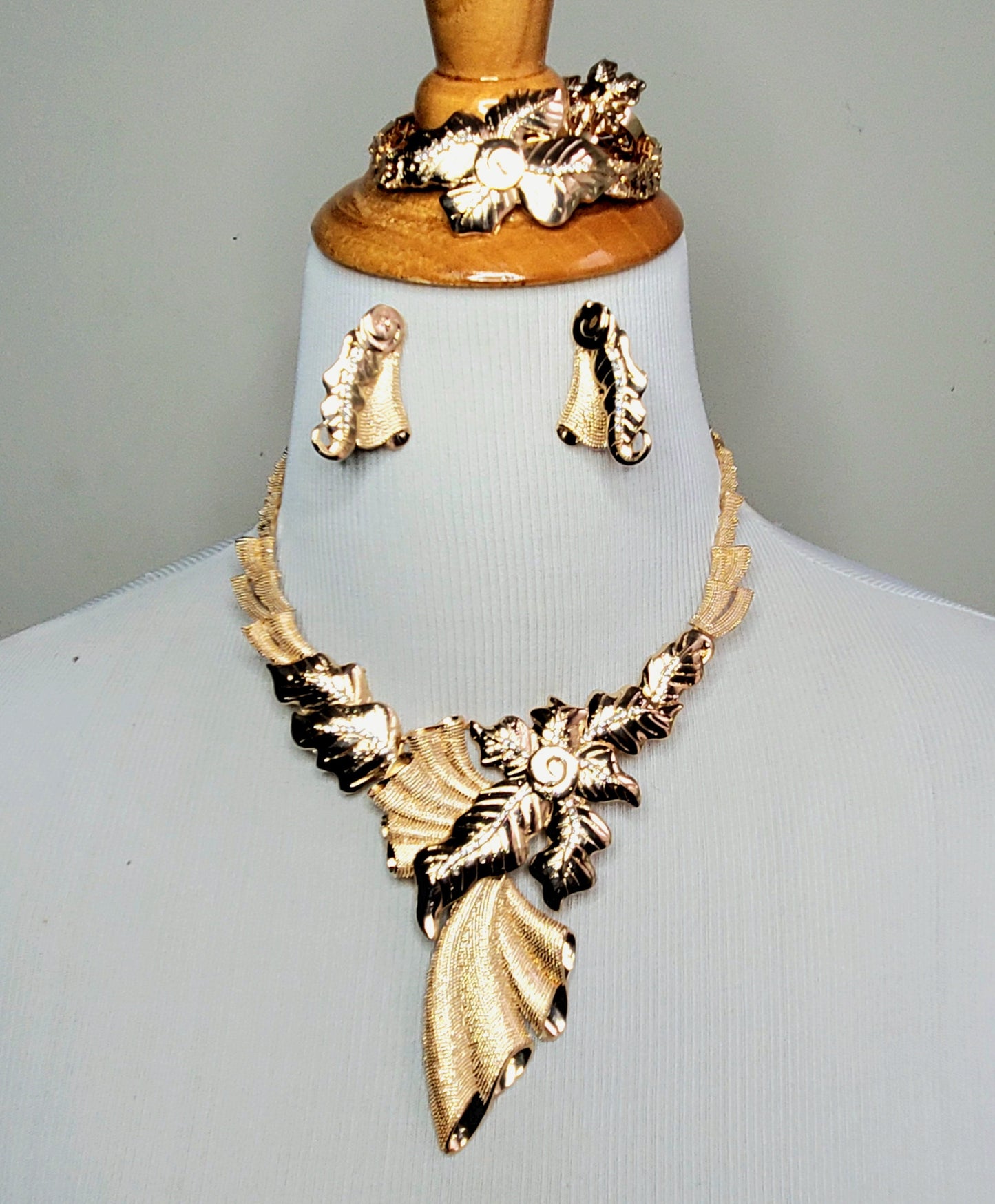 Floral Design Brazilian Jewelry Set