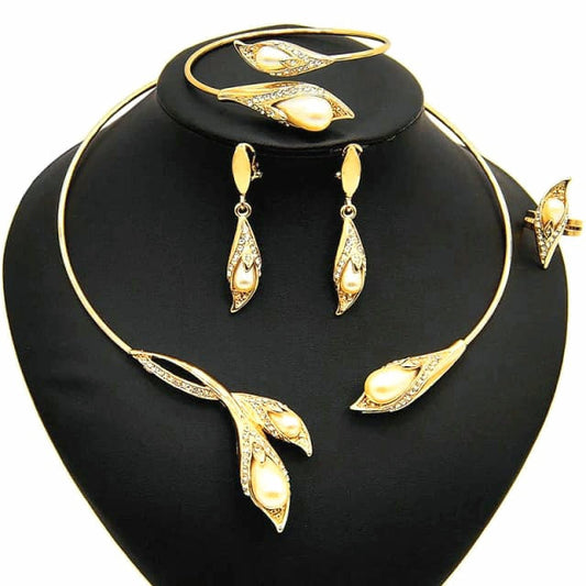 Leafy Pearl Brazilian Jewelry Set