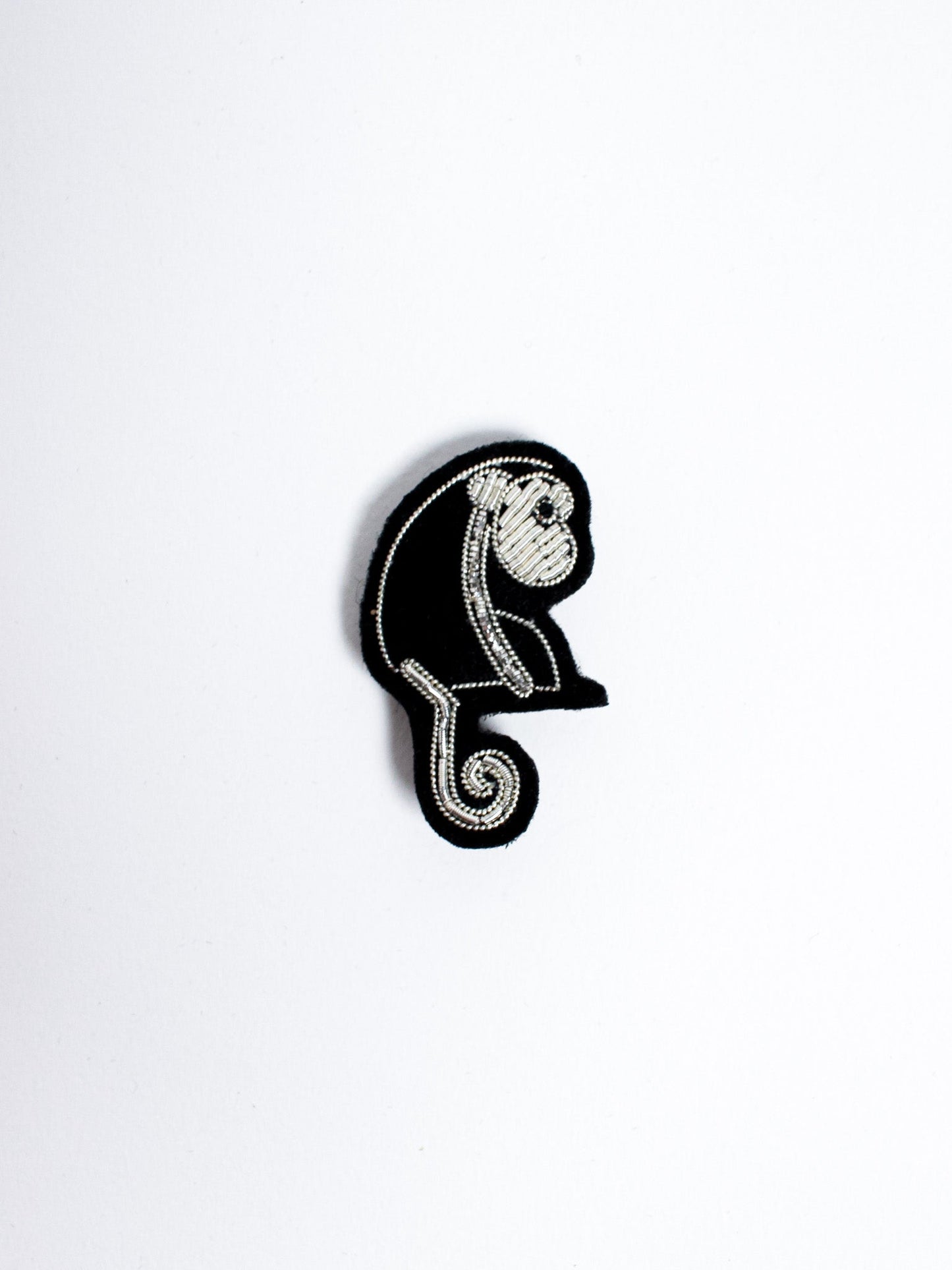 Nature Hand Embroidered Brooch - Macon&Lesquoy - Berte