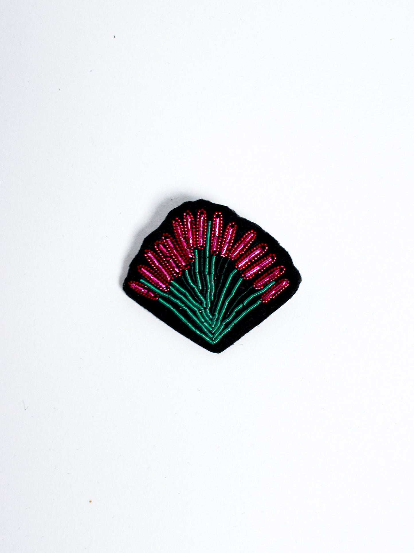 Nature Hand Embroidered Brooch - Macon&Lesquoy - Berte