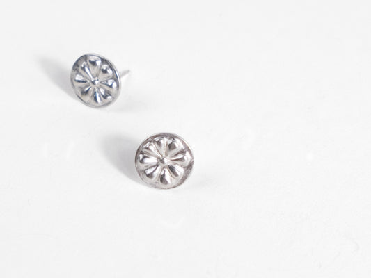 Rosette Studs - Sara Golden Jewelry - Berte
