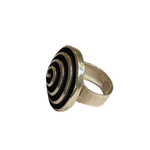 Vintage Sterling Silver & Black Ring